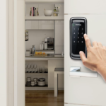 Fechadura Digital de Sobrepor Touch Screen FR 101 Preto Intelbras