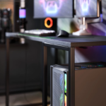 Mesa Escrivaninha Gamer e Home Office Tóquio Estilo Industrial com Prateleira em Aço e MDF