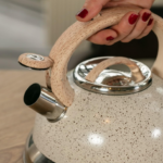 Chaleira Bule Alumínio Com Apito Roma Brinox 2,7 Litros