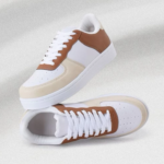 Tênis Casual Feminino Branco com Caramelo | Design Sofisticado e Confortável